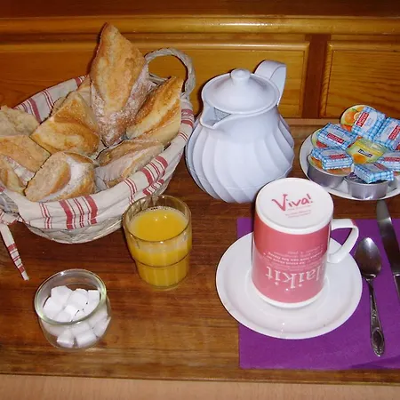 Le Bravard Hotel 3*