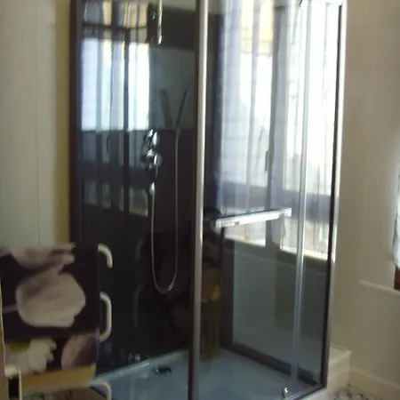 Le Bravard Hotel 3*